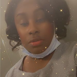 Meet your Posher, Maggie